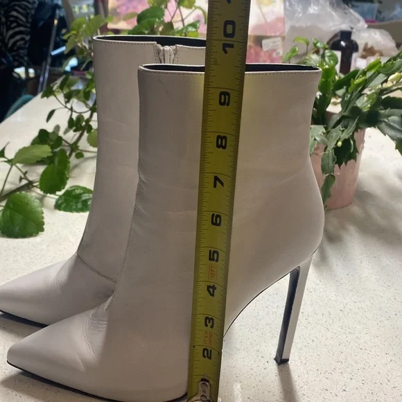 Tony Bianco White Leather Ankle Boots - Picture 8 of 16